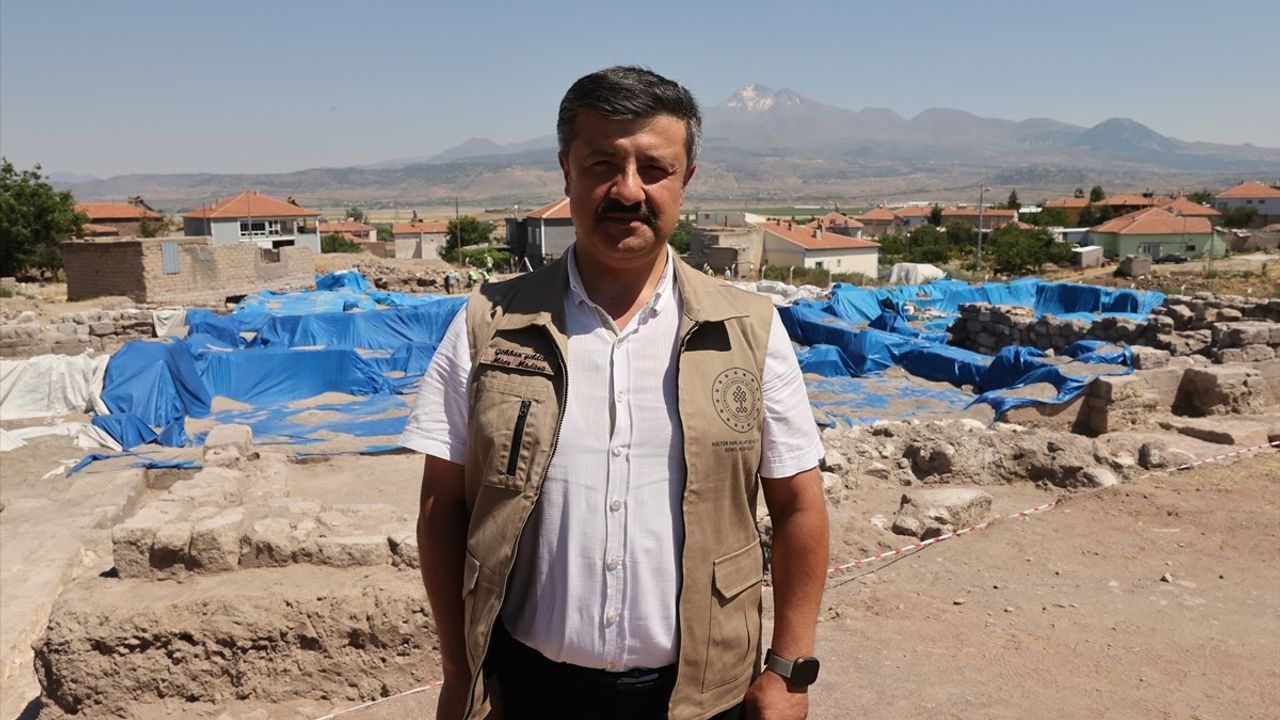 Kayseri'de Geç Roma-Erken Bizans Dönemine Ait Mozaikli Yapı Kazıları Başladı