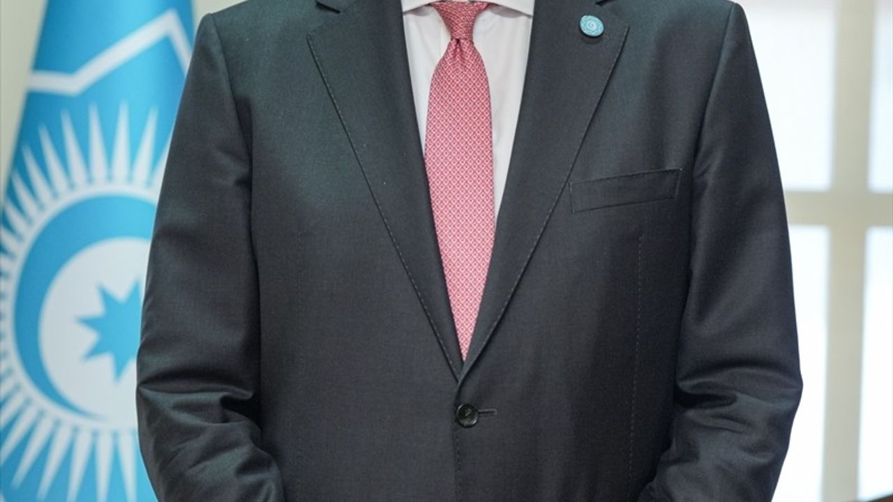 Kazakistan'ın Yeni TDT Temsilcisi Sapiyev Göreve Başladı