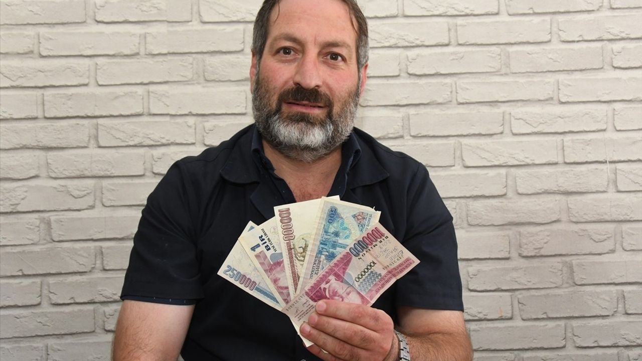 Kelkit'te Dededen Toruna Geçen Para Koleksiyonu