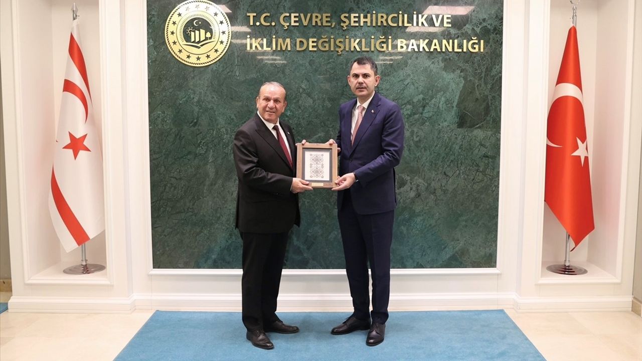 Kıbrıs'taki İşbirliği: Kurum ve Ataoğlu Görüşmesi