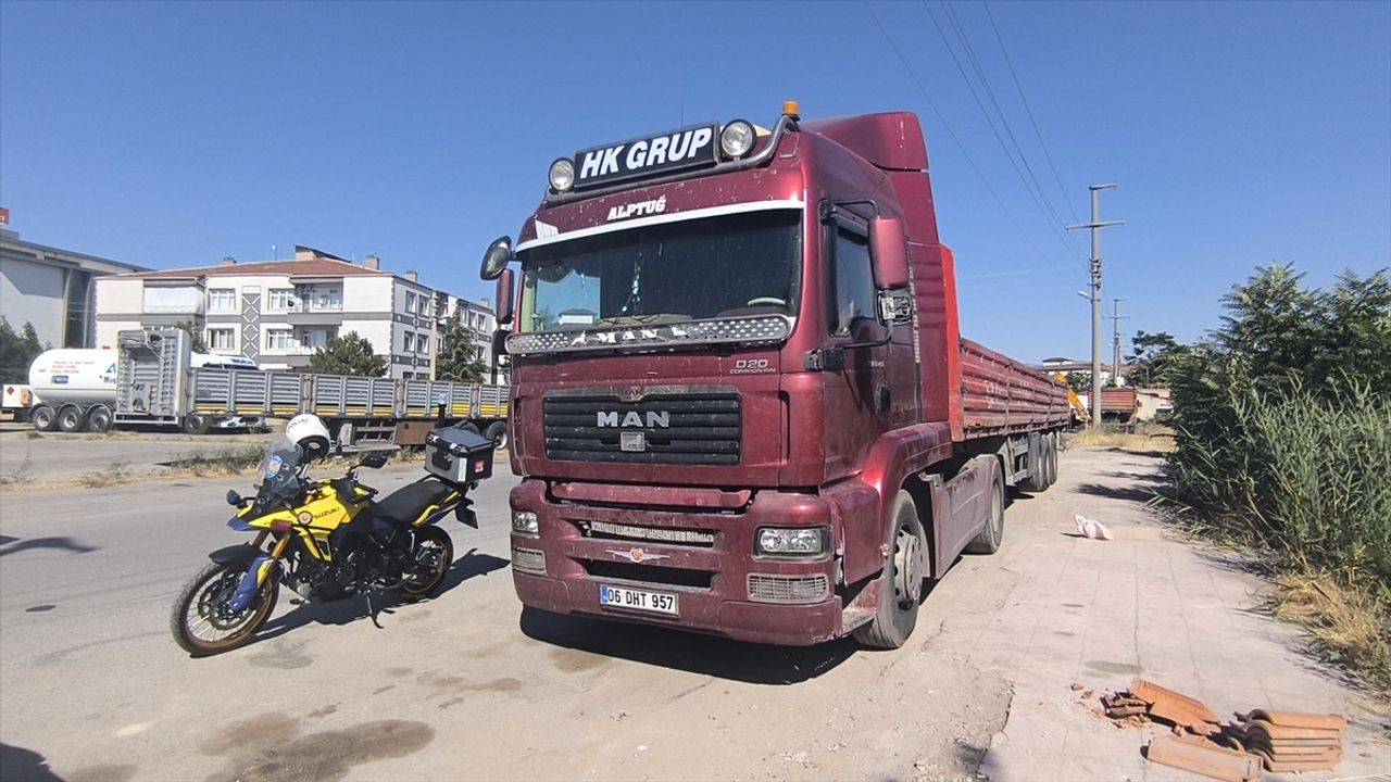 Kırıkkale'de Tır Çarpan Yaşlı Adam Hayatını Kaybetti