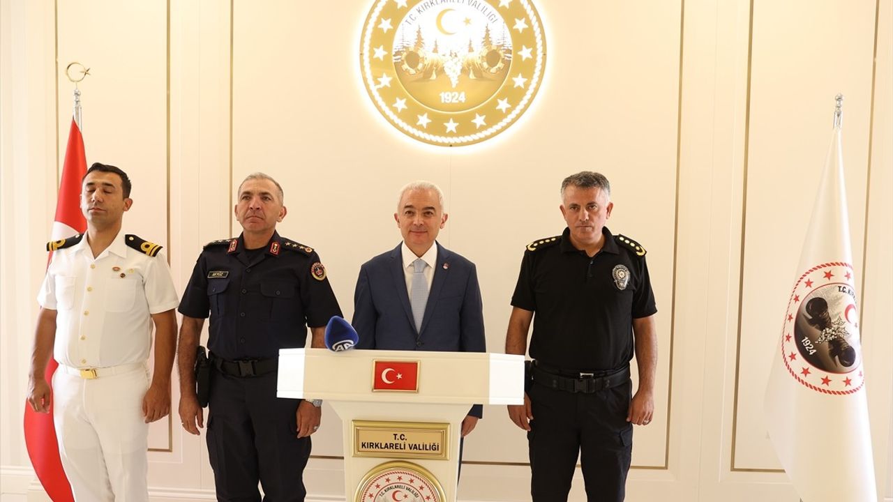 Kırklareli Valisi'nden Yangın Uyarısı ve Güvenlik Operasyonları Bilgilendirmesi