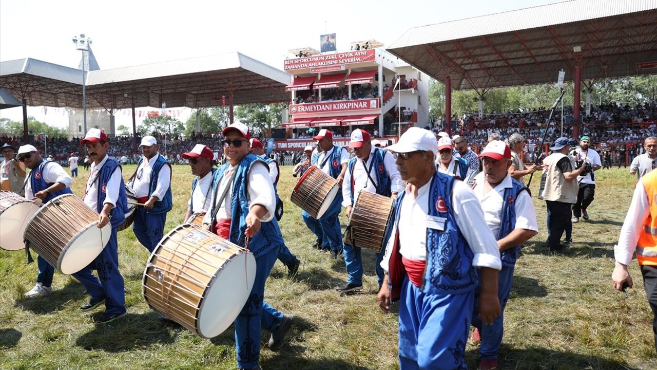 Kırkpınar Yağlı Güreşleri'nin Güreş Ağalığı İhalesi Gerçekleşti