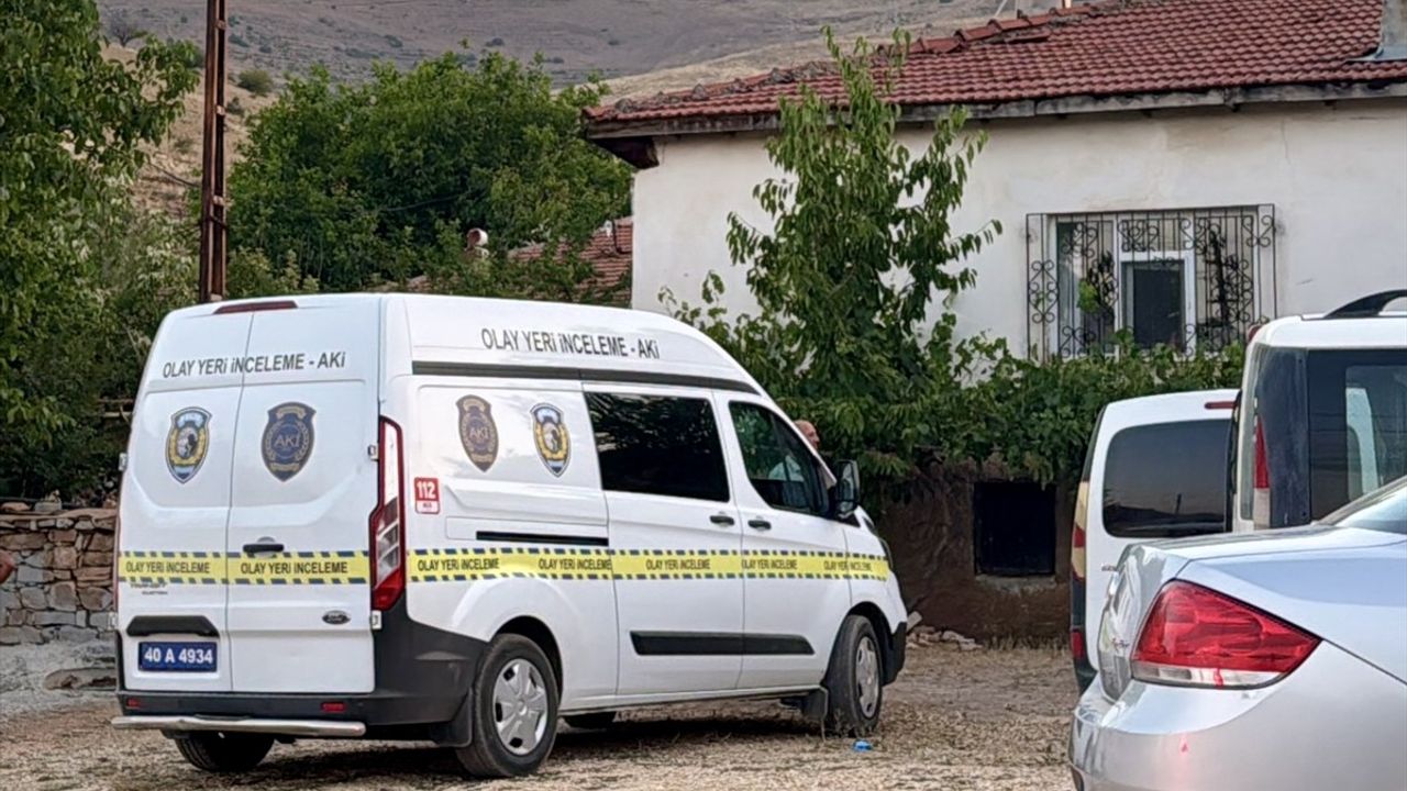 Kırşehir'de Bahçe Sulama Kavgası: Komşusunu Öldüren Zanlı Gözaltında