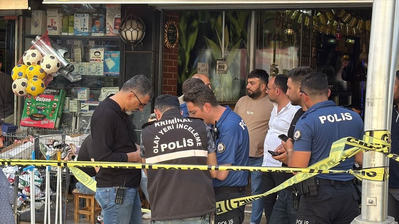 Kocaeli Çayırova'da Bıçaklı Kavga: 1 Yaralı