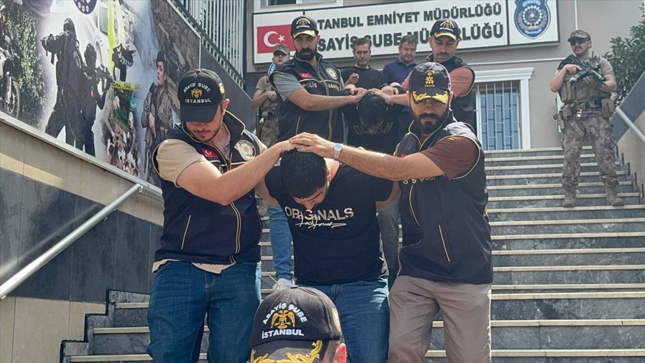Küçükçekmece'deki Silahlı Kavga: 3 Zanlı Adliyede