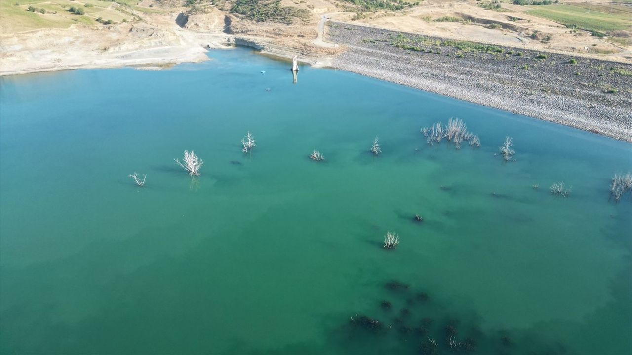 Kuraklık Naip Barajı'nı Tehdit Ediyor