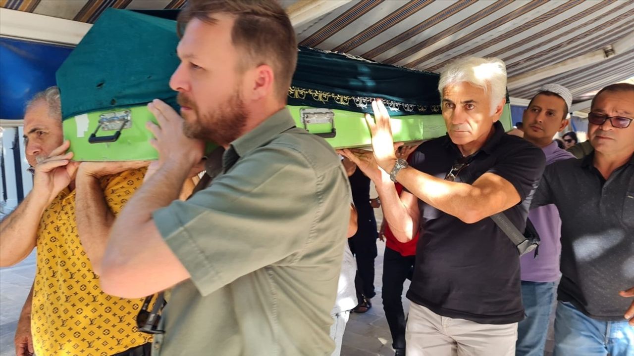 Kurtlar Vadisi Pusu'nun Kibritçi Cevat'ı Şekip Taşpınar Hayatını Kaybetti
