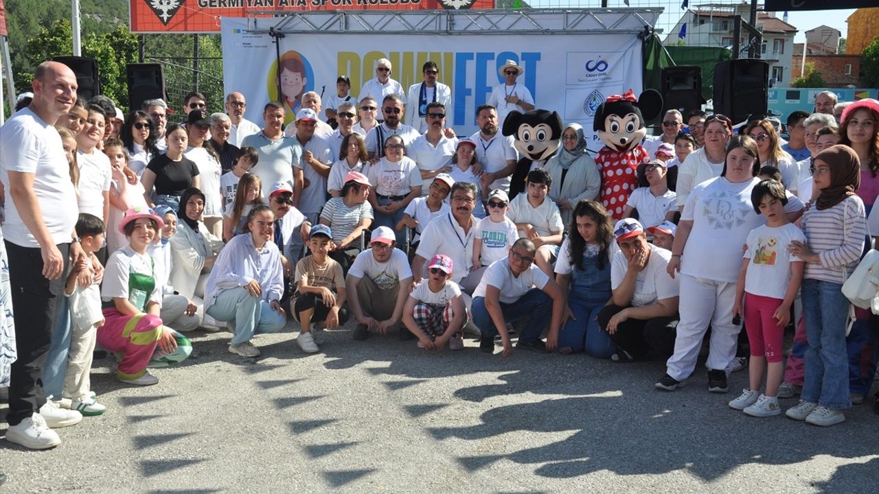 Kütahya'da DownFest Etkinliği Coşkuyla Gerçekleşti