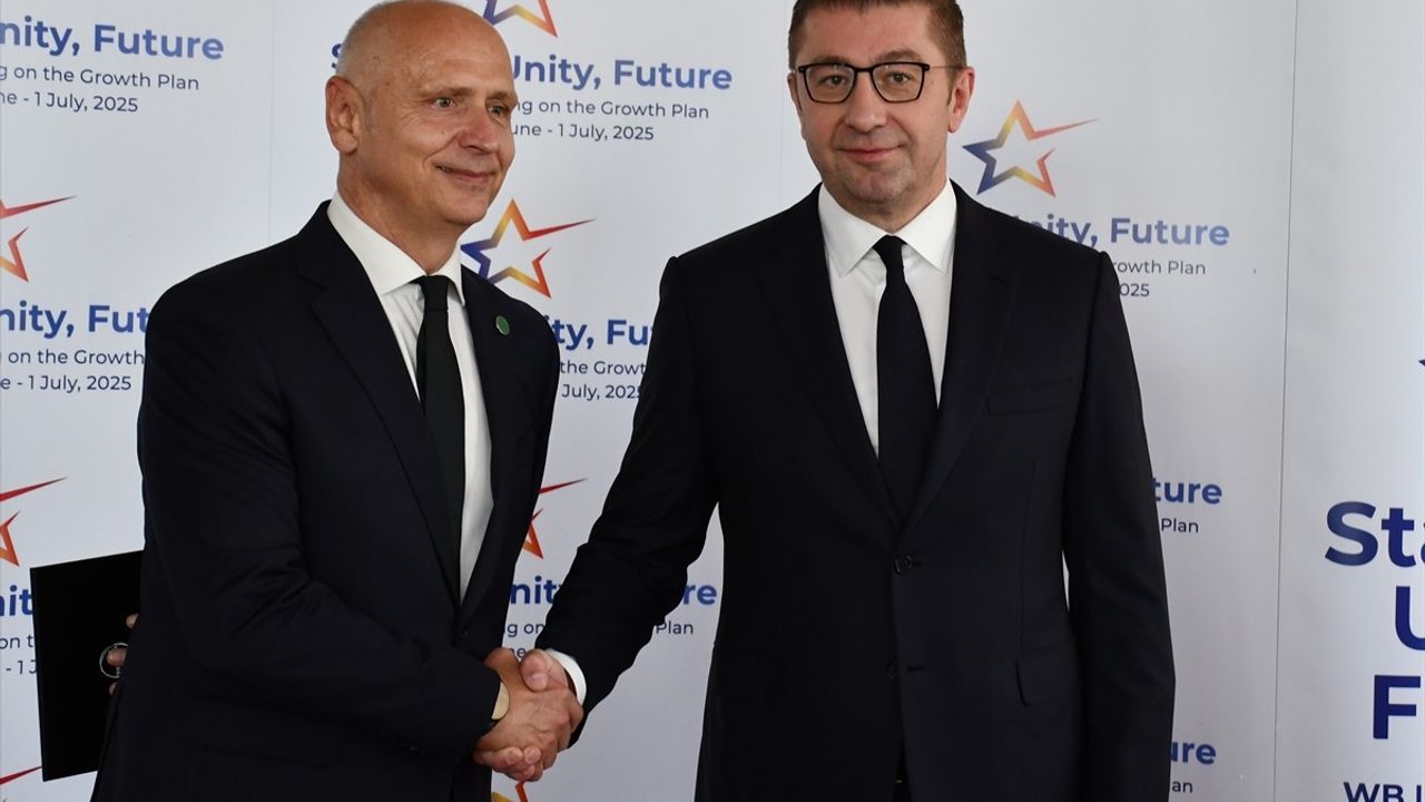 Kuzey Makedonya'da AB ve Batı Balkanlar Liderler Toplantısı Başladı