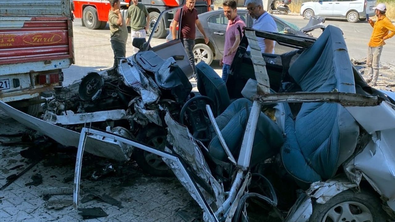 Malatya'da Trafik Kazası: 1 Ölü, 1 Yaralı