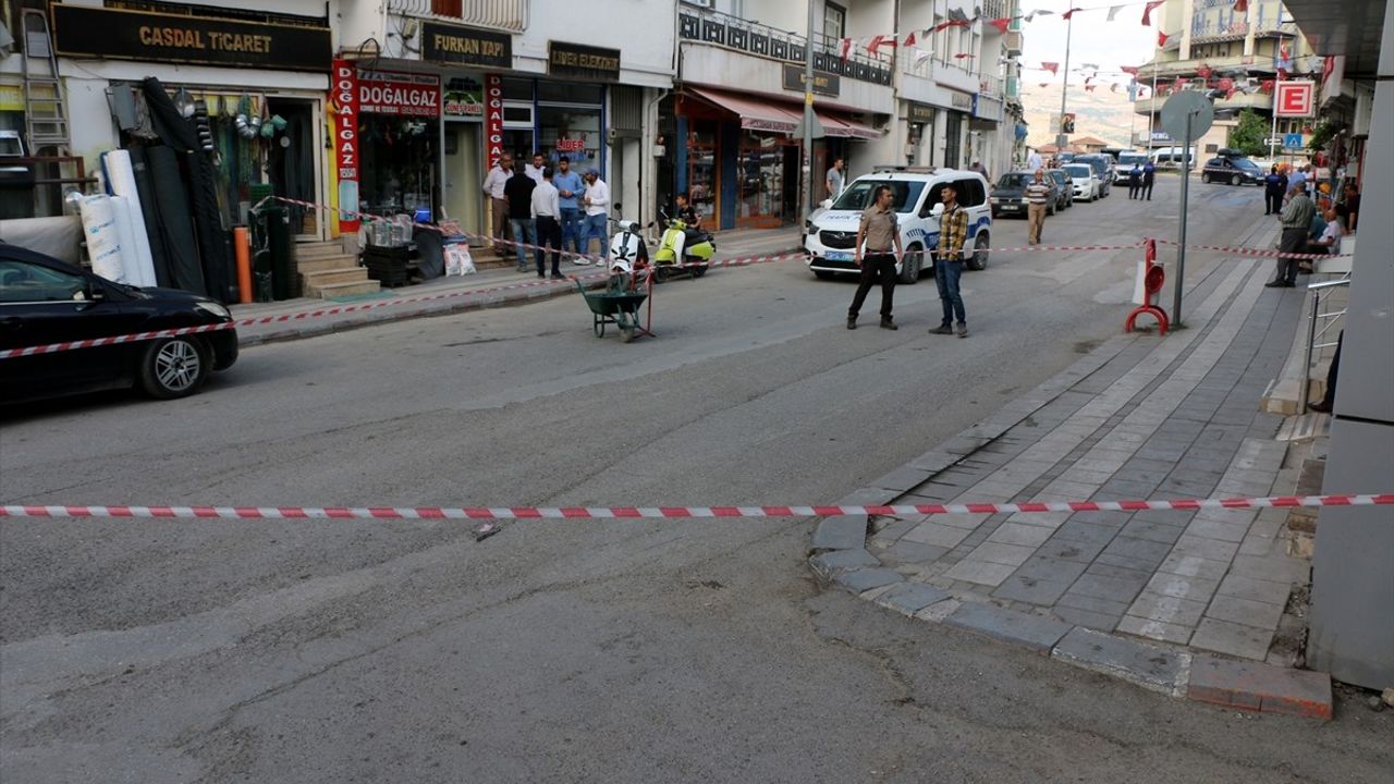Malatya'daki Kadın Cinayeti Güvenlik Kamerasına Yansıdı