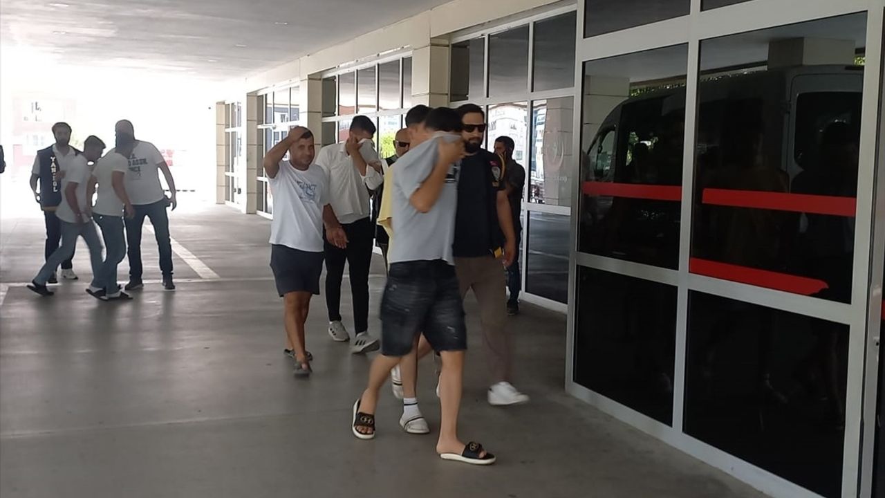 Manisa'da Dolandırıcılık Çetesi Çökertildi