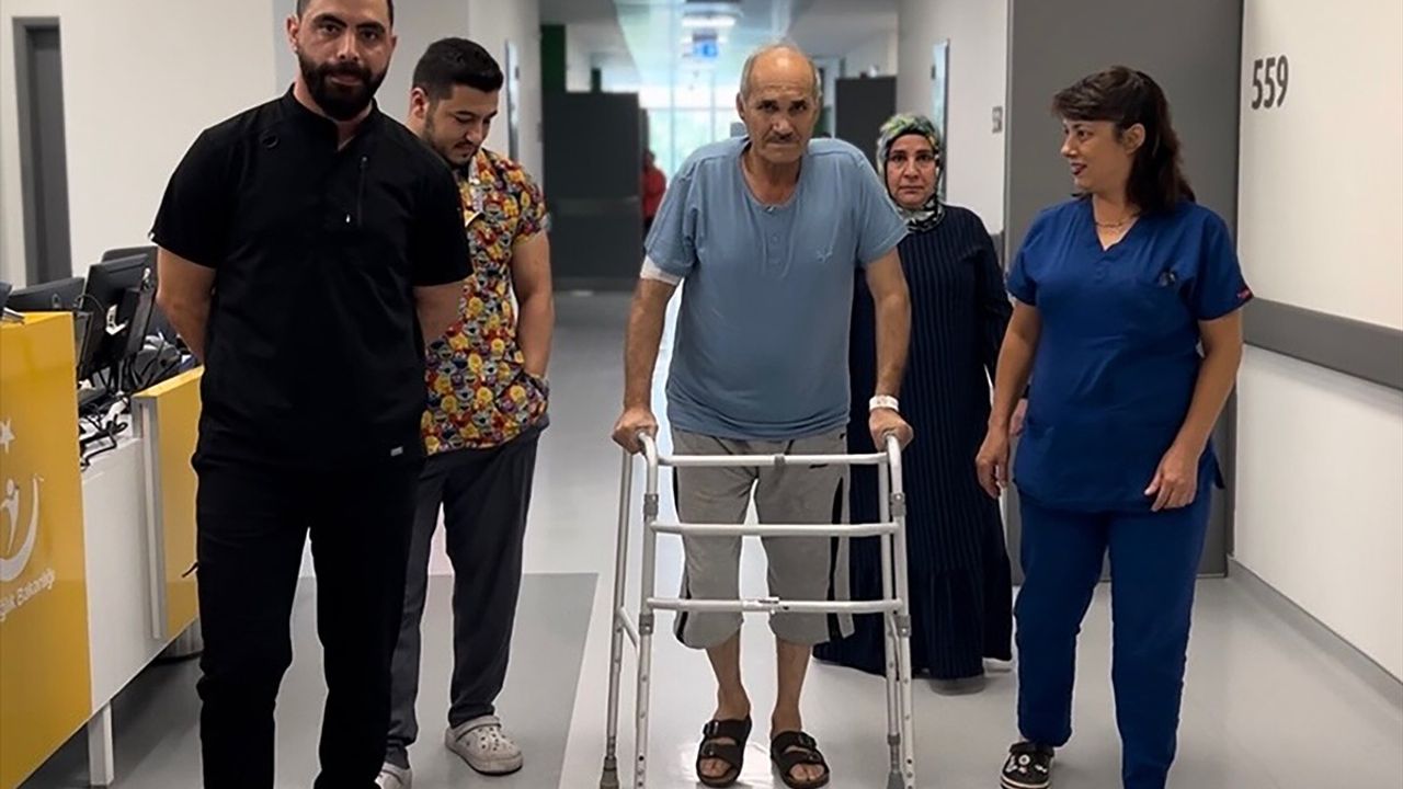 Manisa'da Yüksekten Düşen Hasta Pelvis Cerrahisi ile Yeniden Ayağa Kalktı