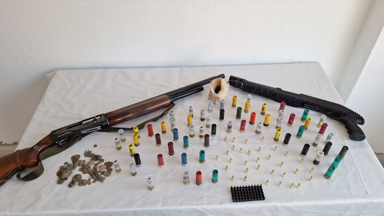 Mersin Anamur'da Tarihi Eser Kaçakçılığı Operasyonu