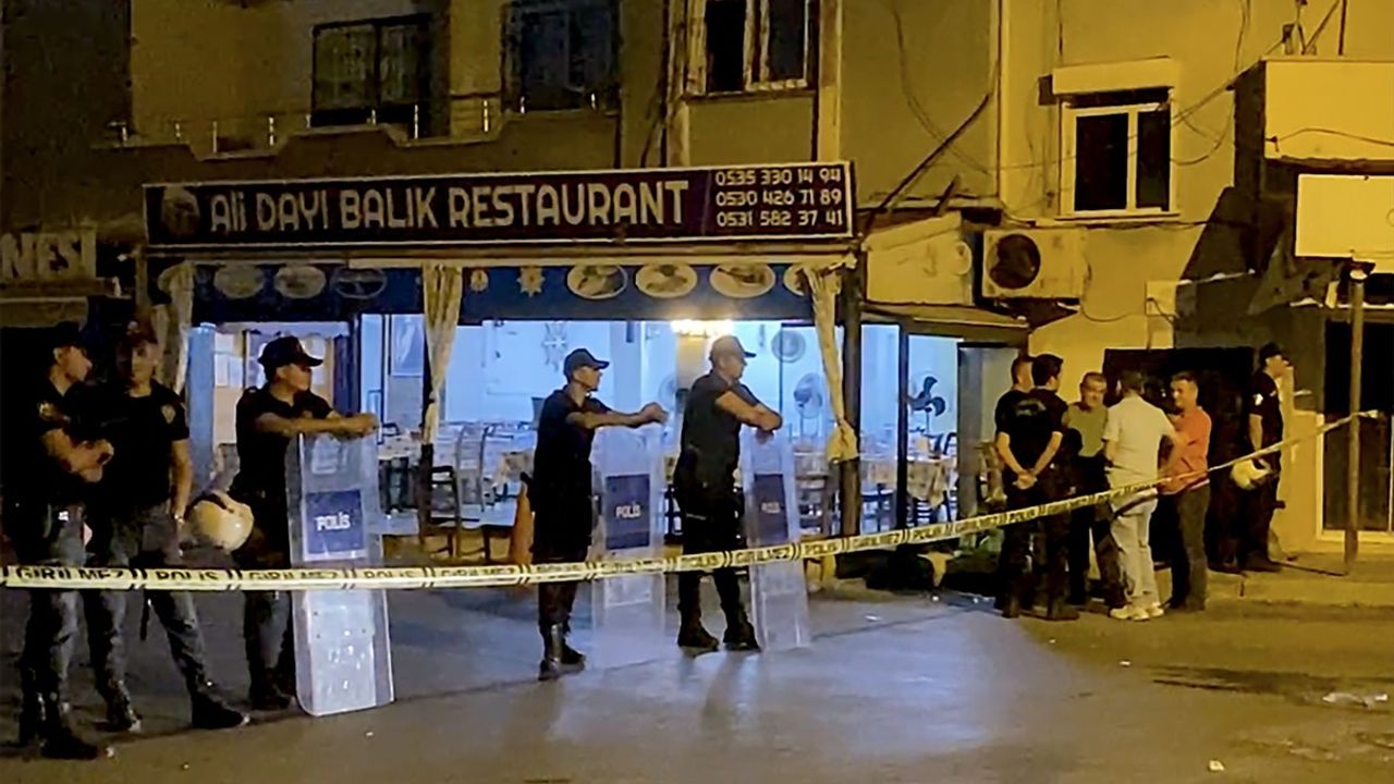 Mersin'de Silahlı ve Bıçaklı Kavga: 7 Yaralı