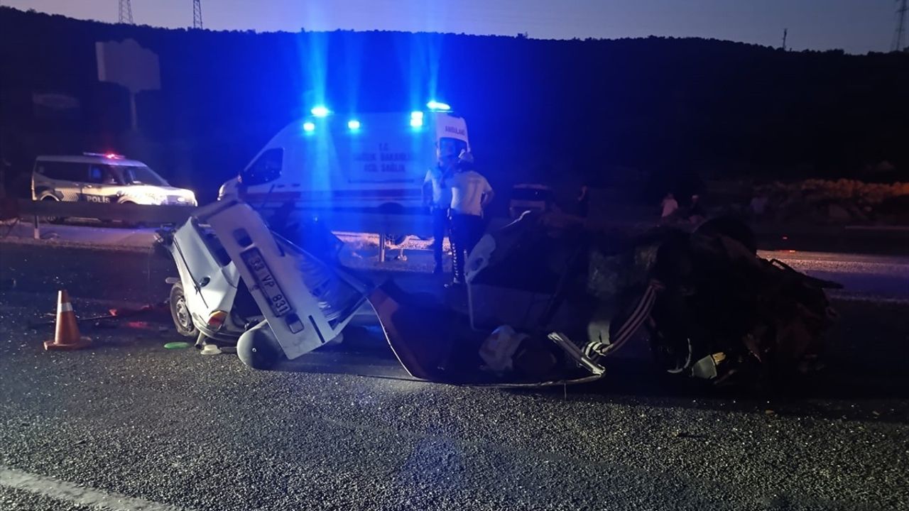 Mersin'de Uğursuz Kaza: 20 Yaşındaki Sürücü Hayatını Kaybetti
