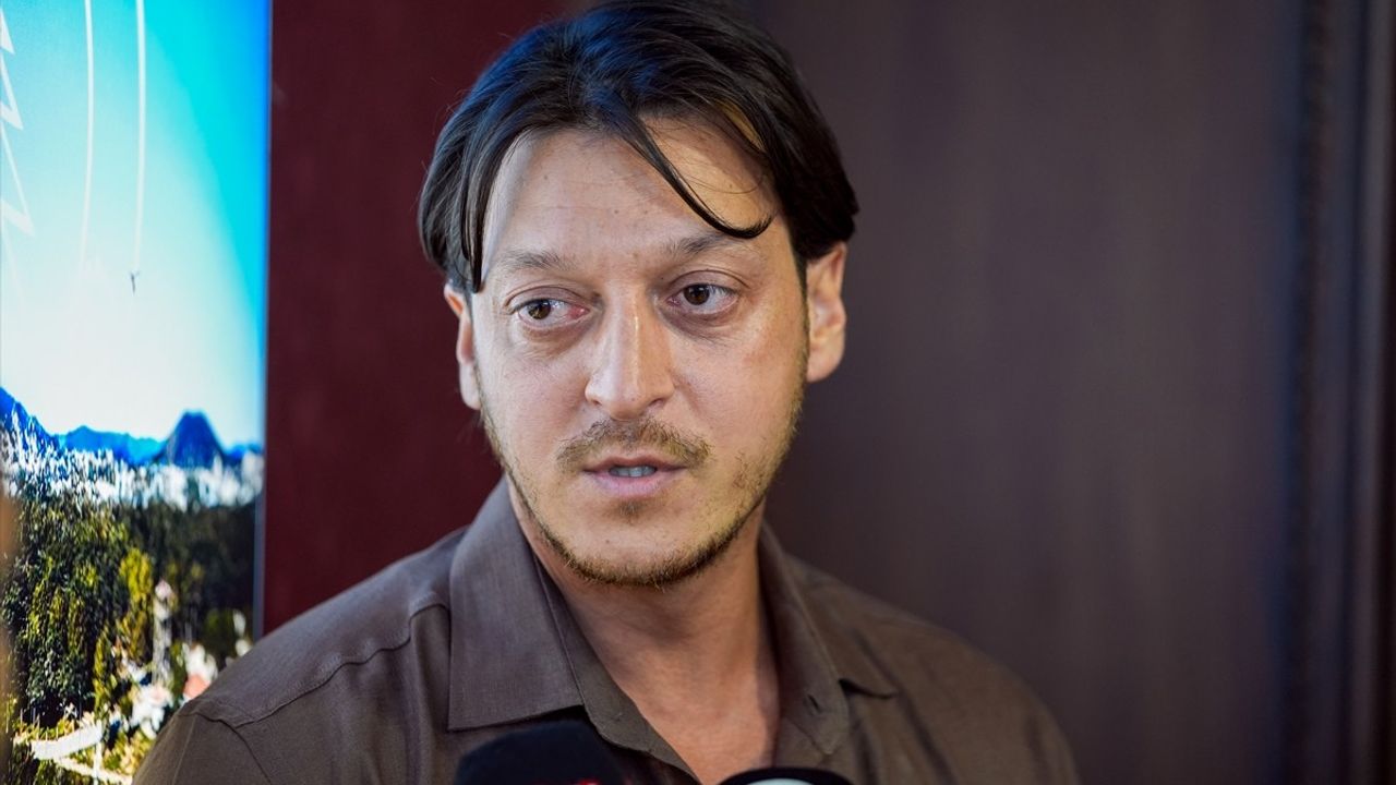 Mesut Özil, Dünya Çapında Futbolcular Yetiştirecek Akademi Kuruyor