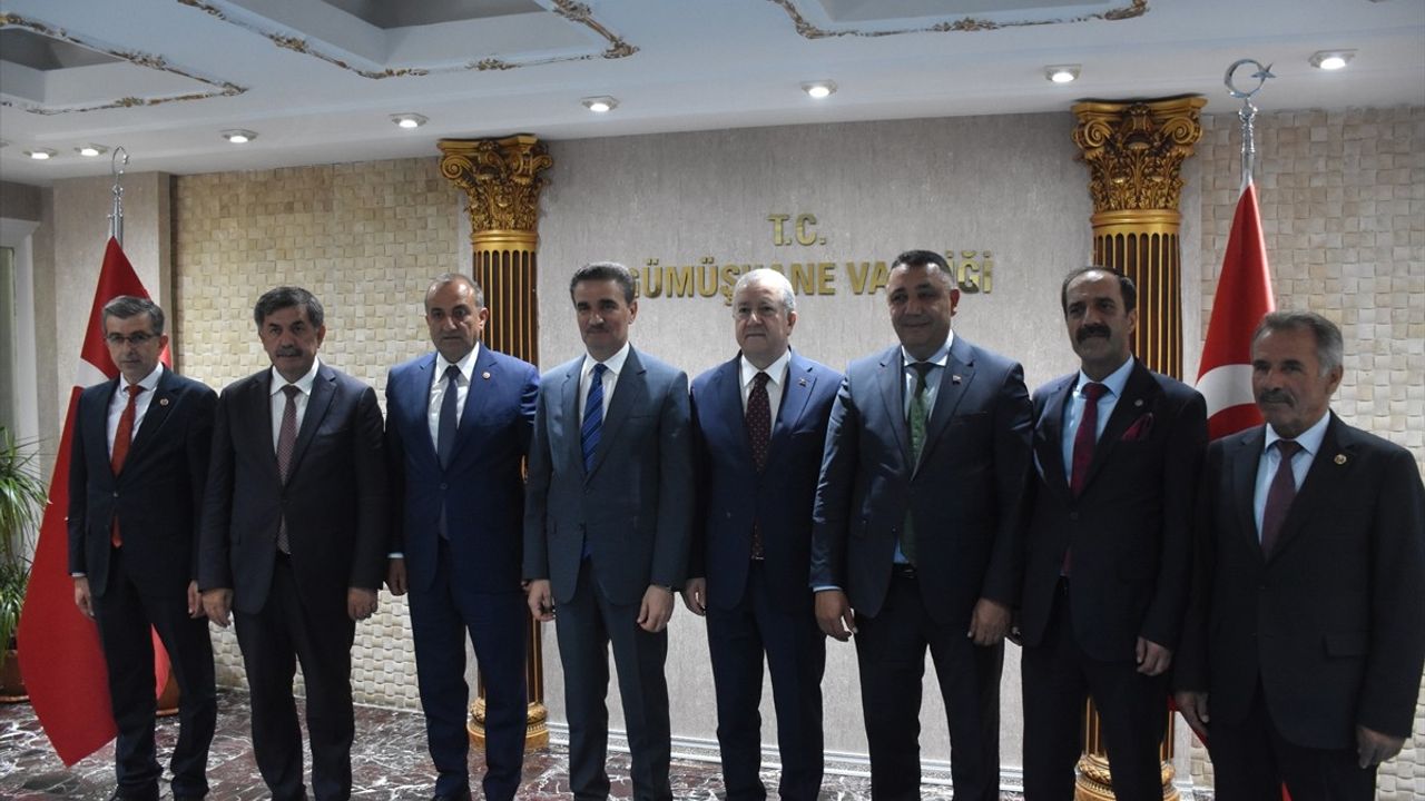 MHP Genel Başkan Yardımcısı Sadir Durmaz, Gümüşhane'de Üretken Belediyeciliği Vurguladı