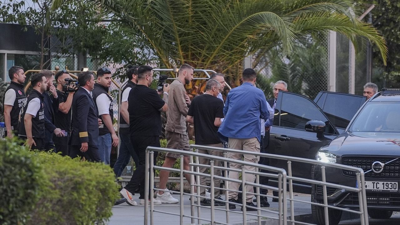 Milan Skriniar İstanbul'da: Fenerbahçe Transfer Görüşmelerine Başladı