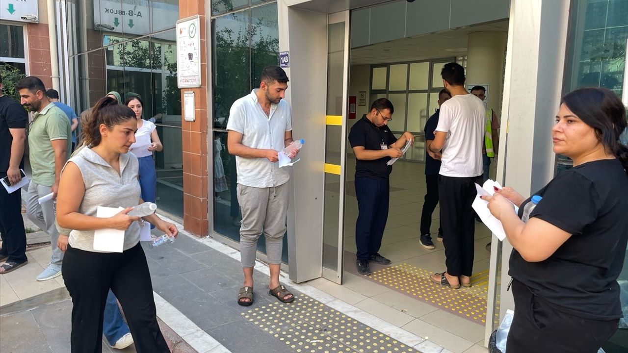 Milli Eğitim Bakanlığı Akademi Giriş Sınavı Başladı