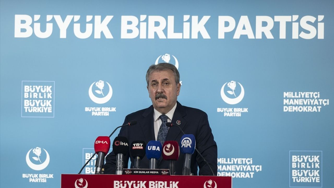 Mustafa Destici'den Gazze Açıklamaları: İslam Dünyası Ayağa Kalkmalı