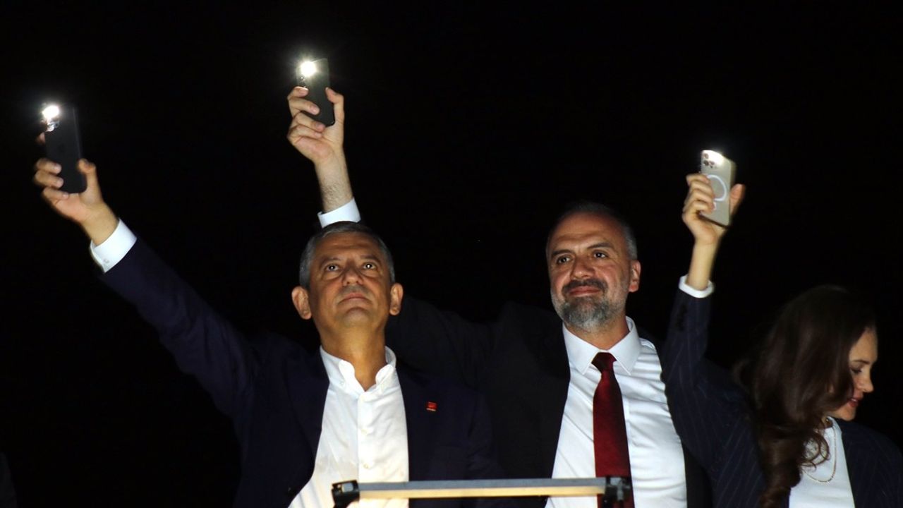 Özgür Özel'den Amasya'da Çarpıcı Açıklamalar