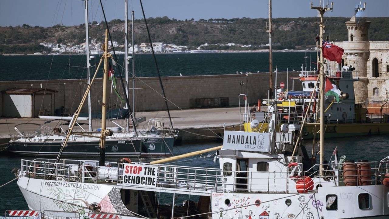 Özgürlük Filosu'nun Handala Gemisi Gazze İçin Hareket Ediyor