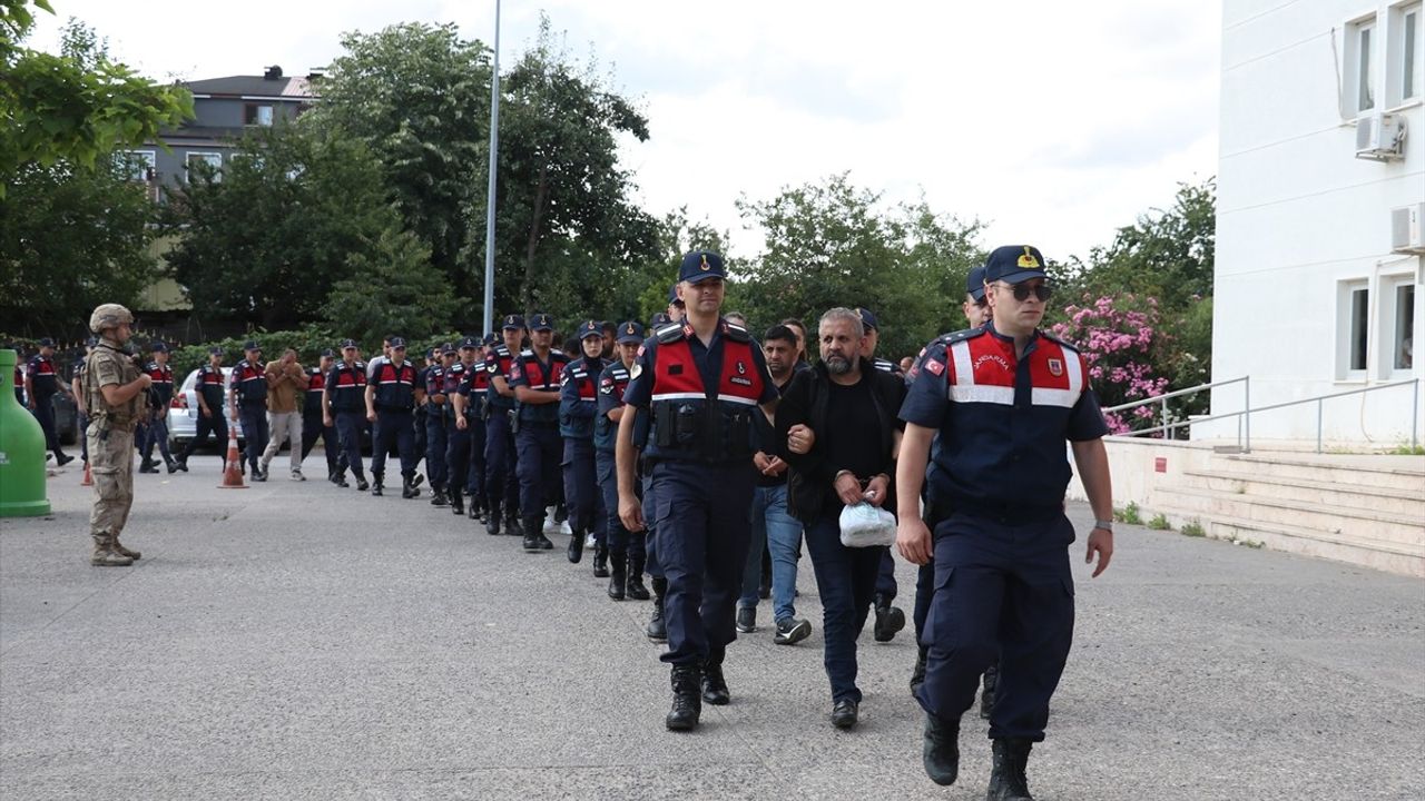 Sakarya'da Araç Dolandırıcılığı Operasyonu: 6 Tutuklama