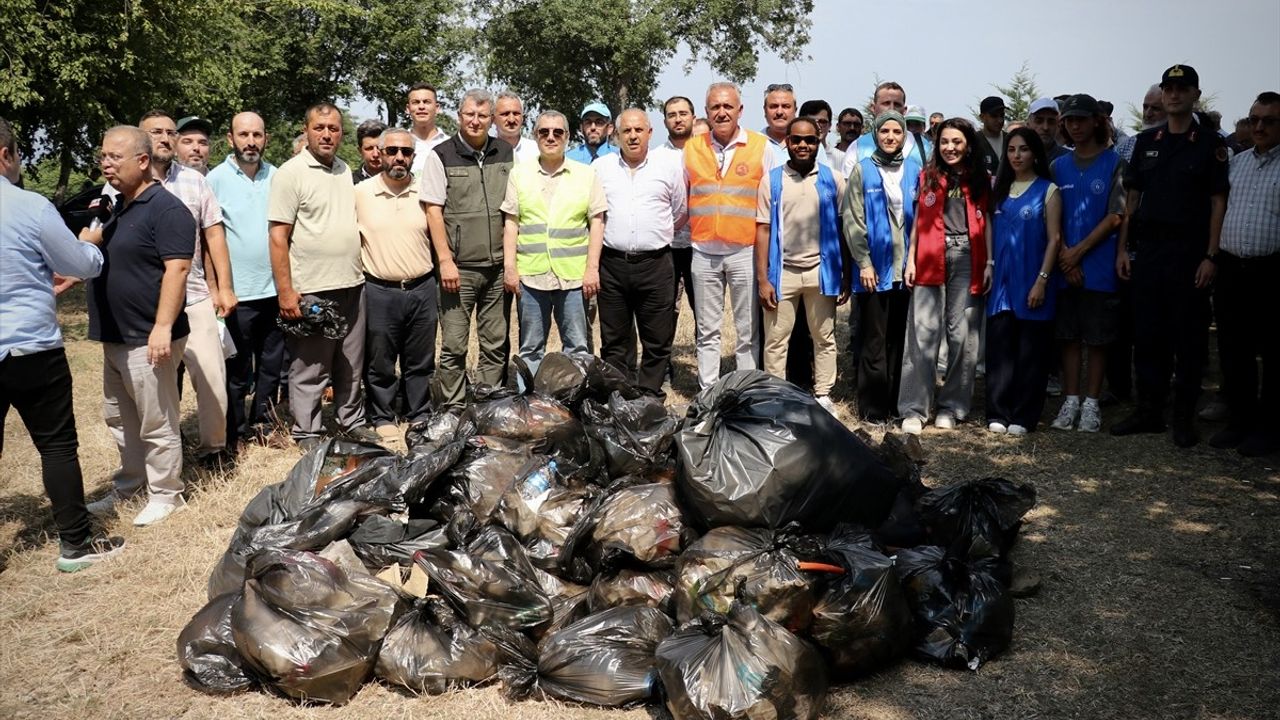 Samsun'da Orman Yangınlarını Önlemek İçin Temizlik Etkinliği