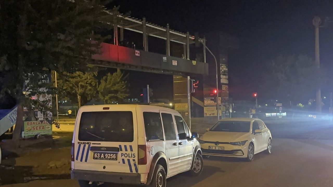 Şanlıurfa'da İntihar Girişimine Müdahale Eden Polis Yaralandı