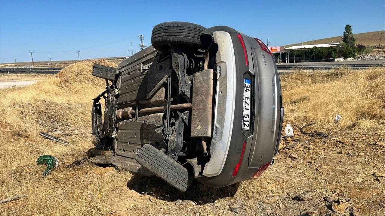 Şanlıurfa'da Otomobil Kazası: 1 Ölü, 1 Yaralı