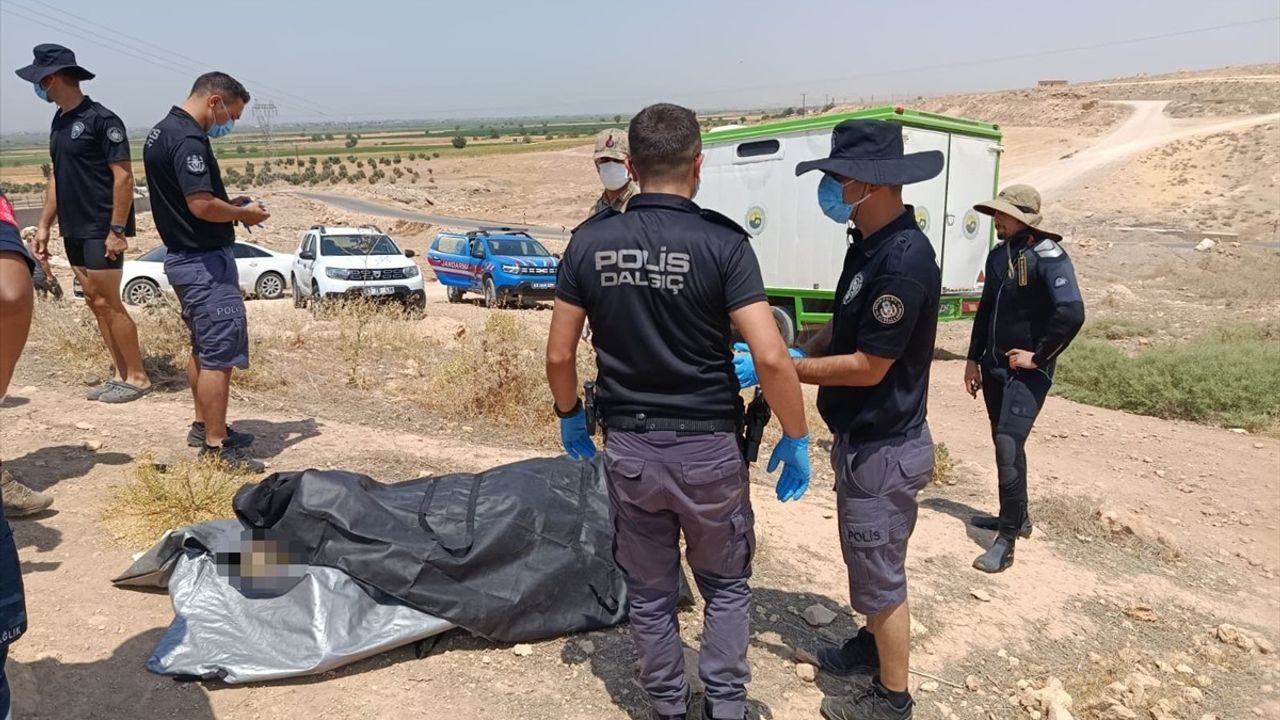 Şanlıurfa'da Sulama Kanalında Kaybolan Genç İçin Arama Çalışmaları Devam Ediyor