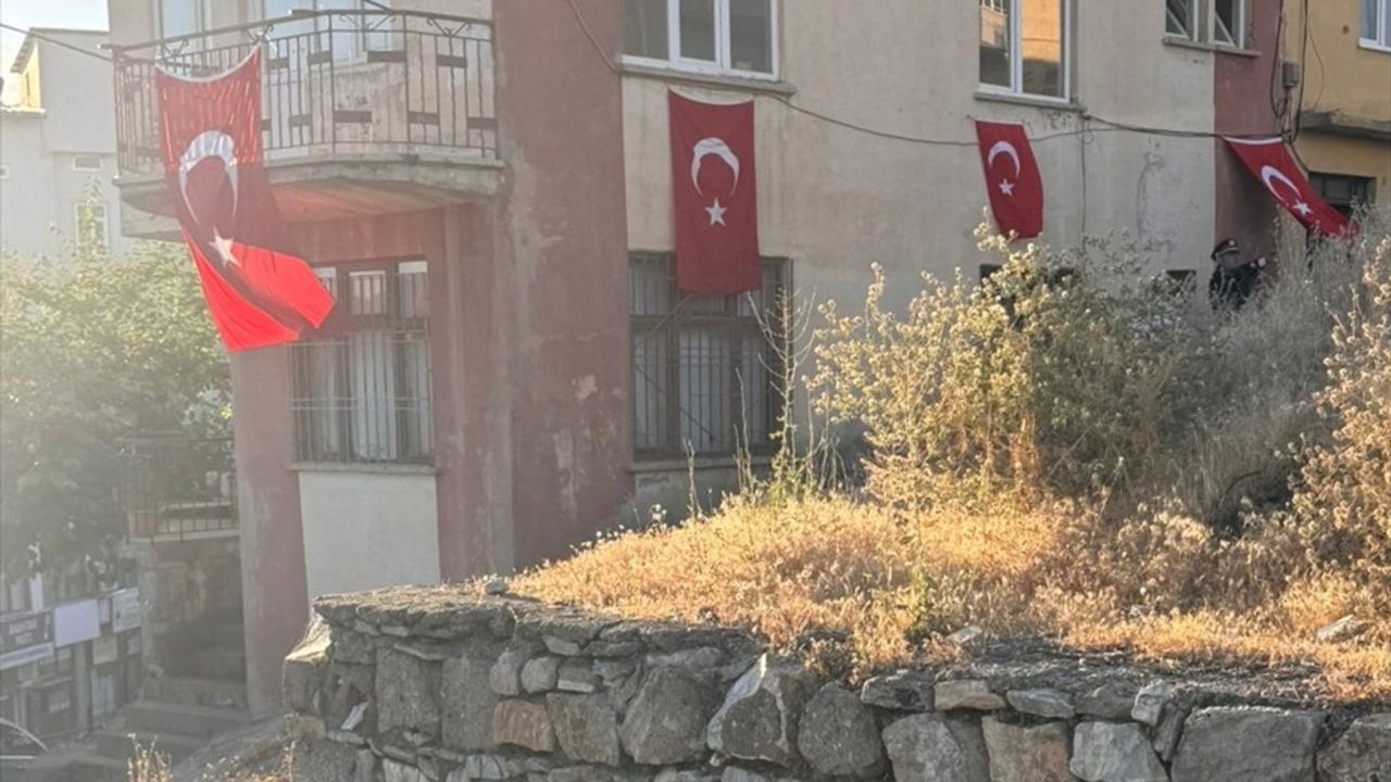 Şehit Akdoğan'ın Ailesine Taziye Ziyareti