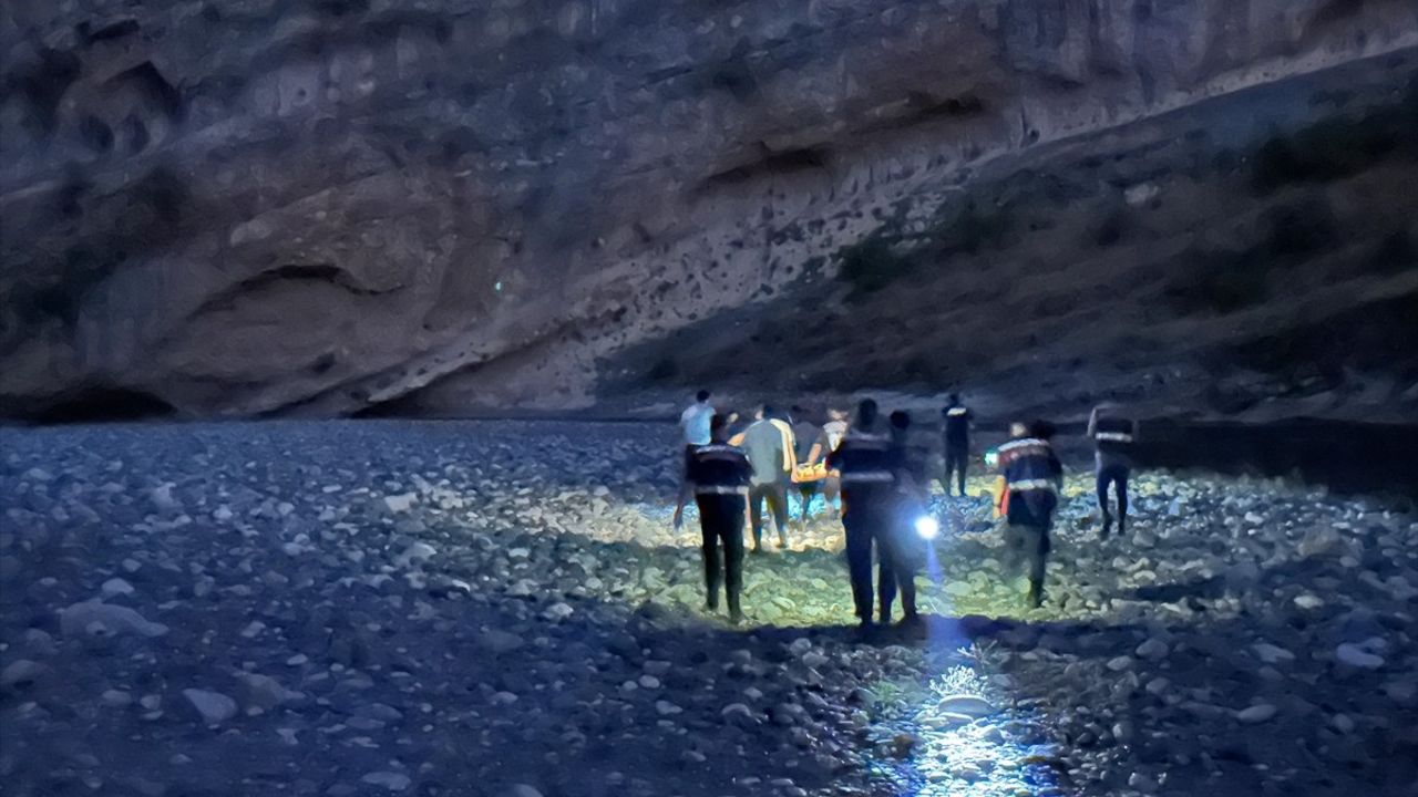 Serinlemek İçin Girdiği Çayda Boğulma Trajedisi