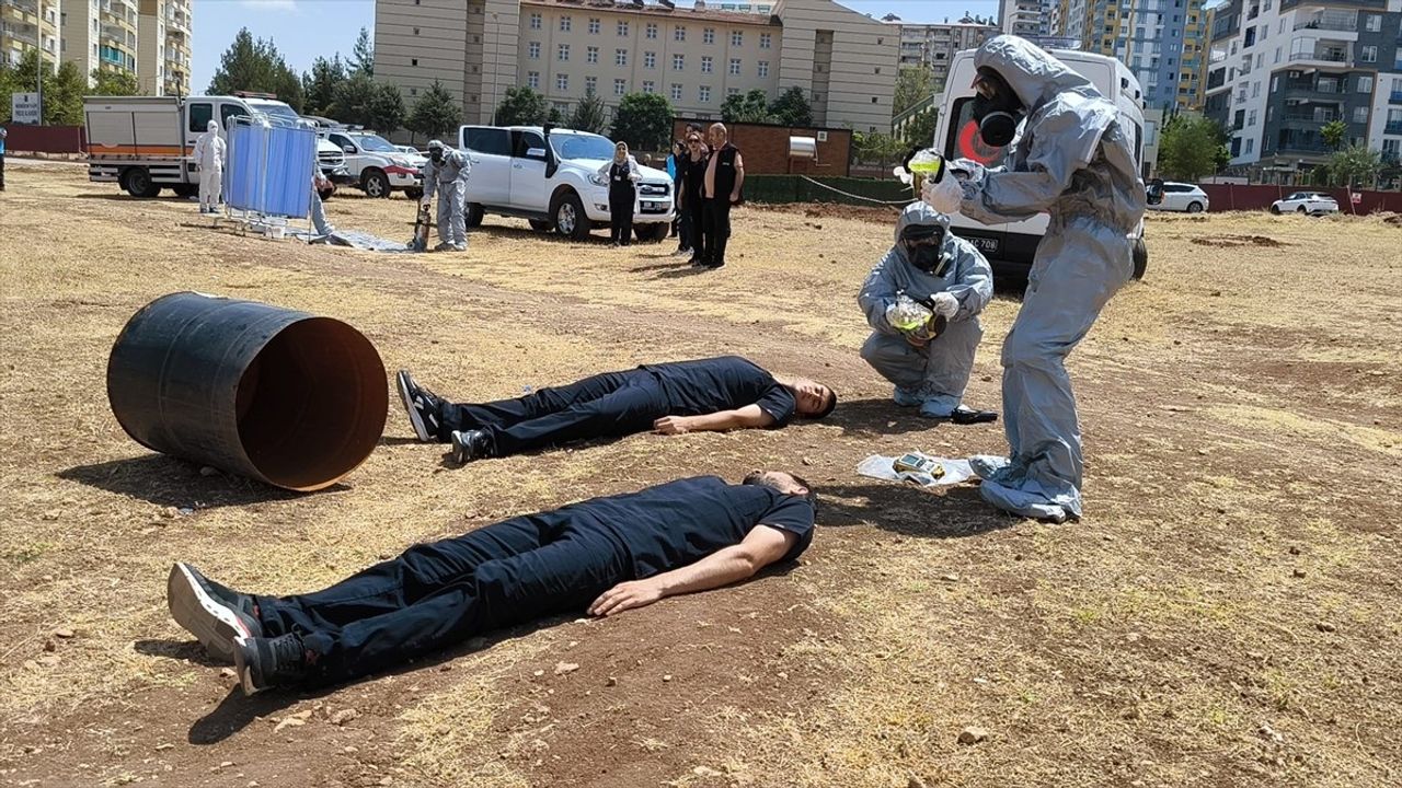 Siirt Eğitim ve Araştırma Hastanesi KBRN Tatbikatı Düzenledi