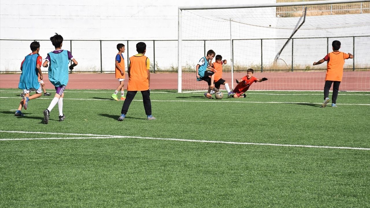 Şırnak'ta Geleceğin Yıldızları Seçmeleri Başladı