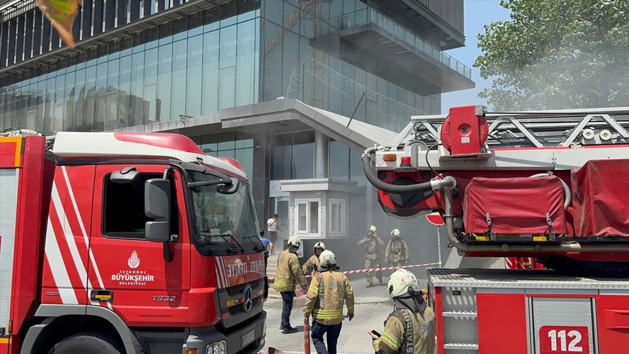 Şişli Tapu Müdürlüğü'nde Yangın Alarmı