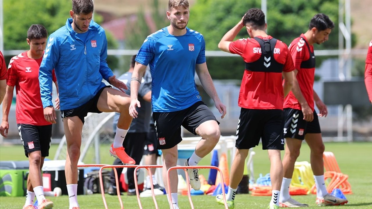 Sivasspor Sezon Hazırlıklarını Yoğunlaştırdı