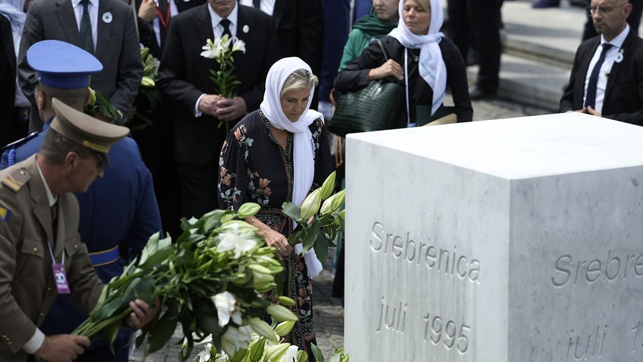 Srebrenitsa Soykırımının 30. Yılı Anma Töreni Düzenlendi