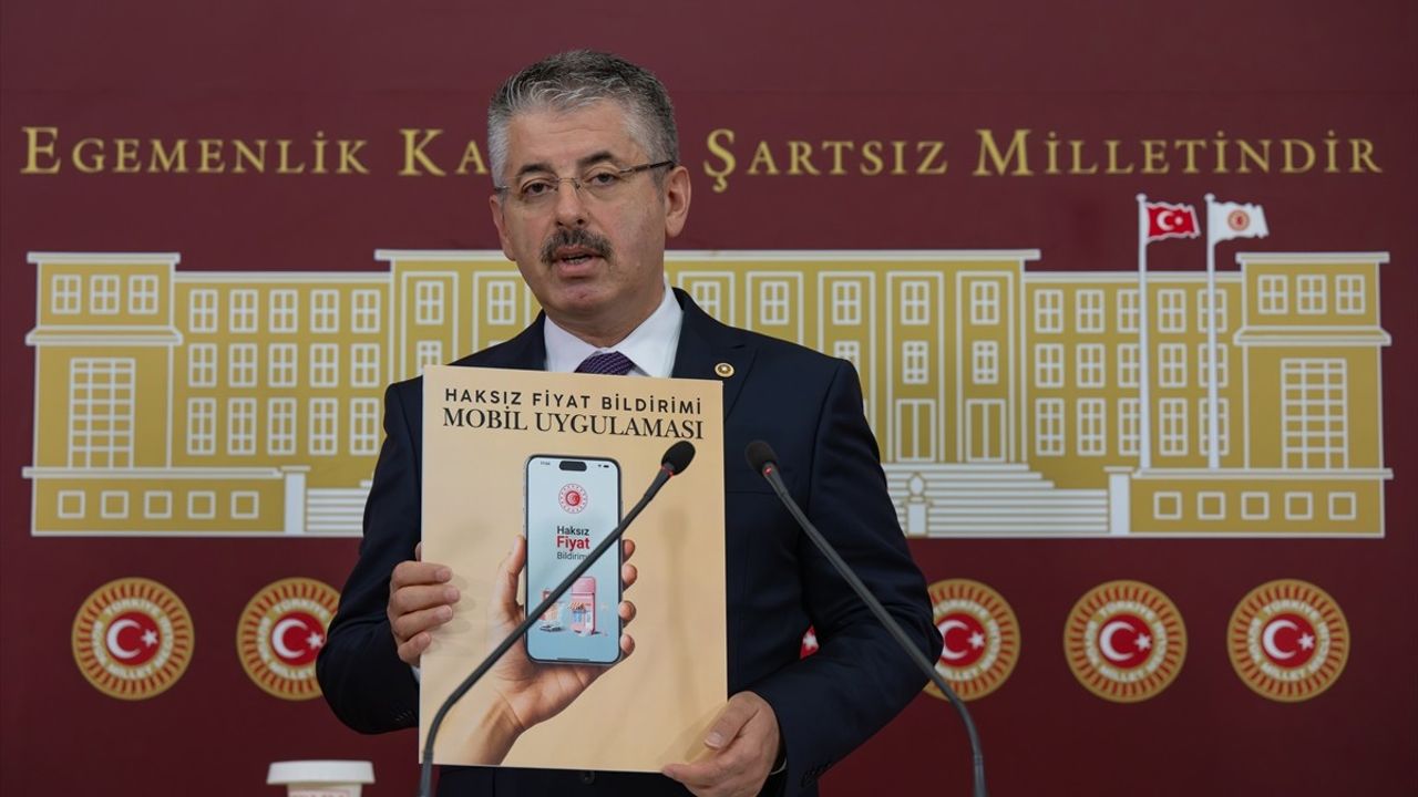 Stocking and Price Hikes to be Reported via e-Government: AK Party's Call