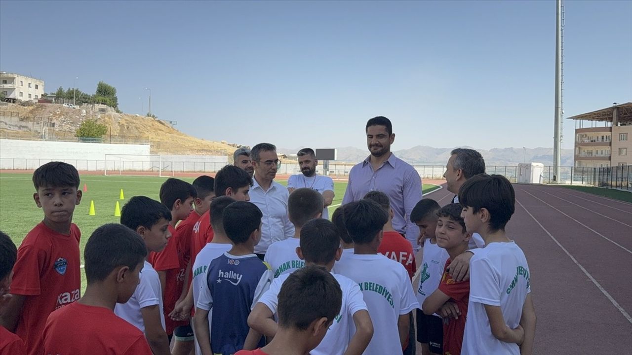 Taha Akgül, Şırnak Valisi Birol Ekici'yi Ziyaret Etti