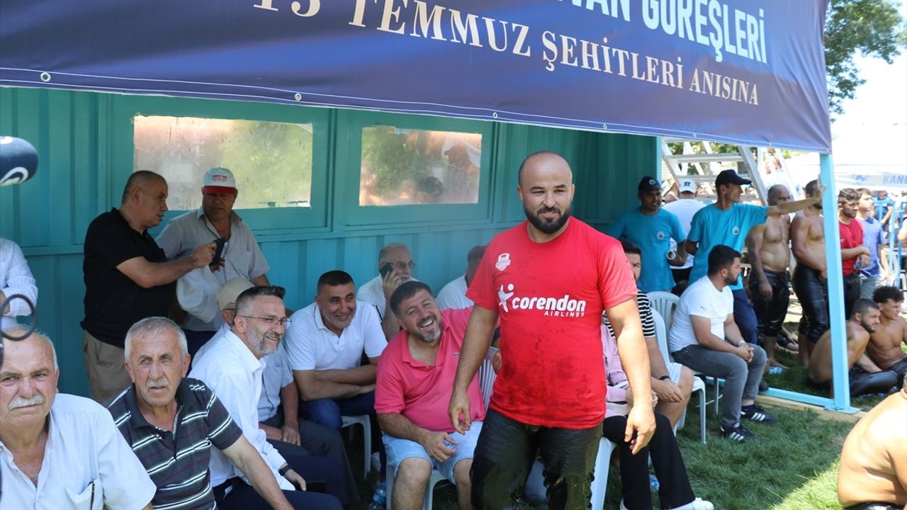 Tarihi Namazgah Yağlı Pehlivan Güreşleri'nde Yıldıray Ekin Şampiyon