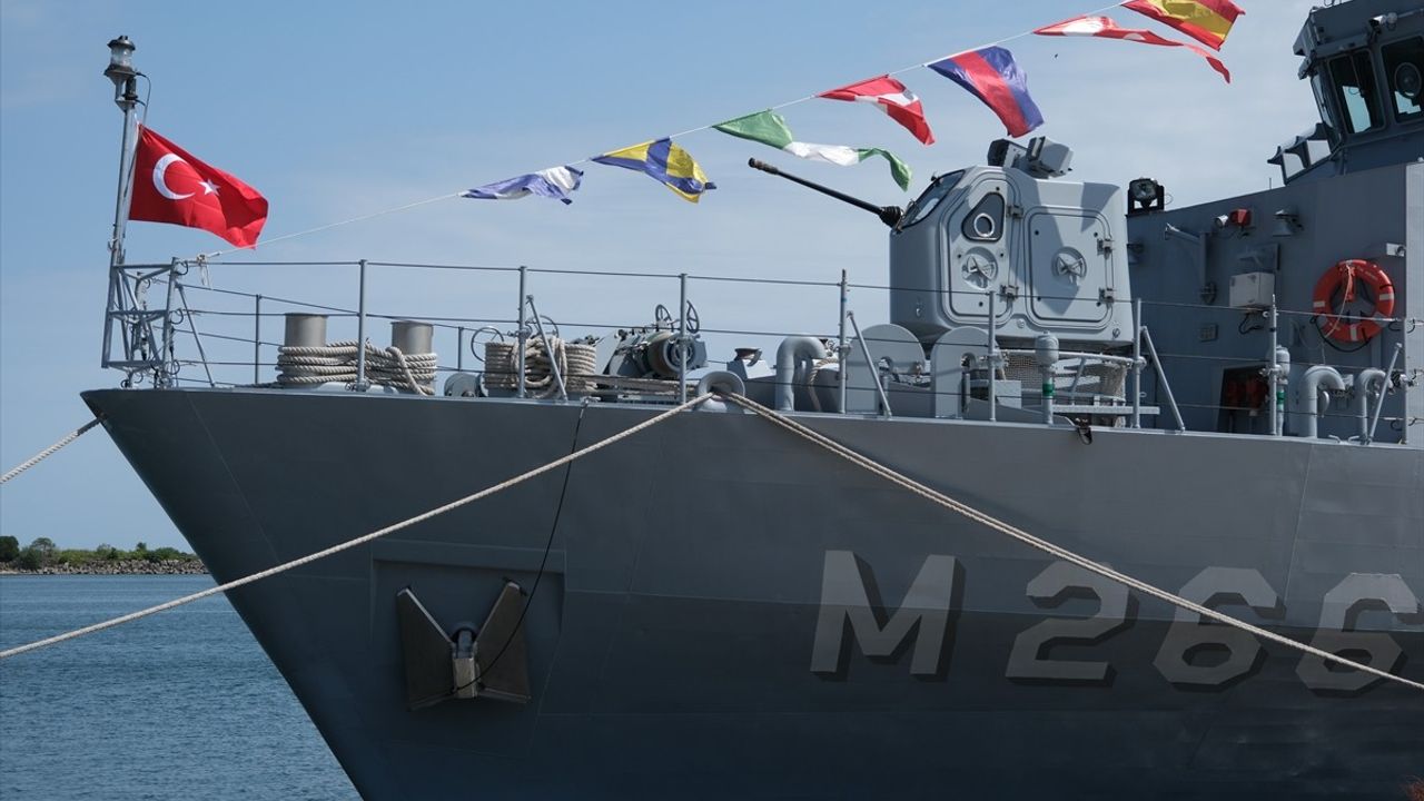 TCG Amasra Mayın Tarama Gemisi Kırklareli'nde Ziyarete Açıldı