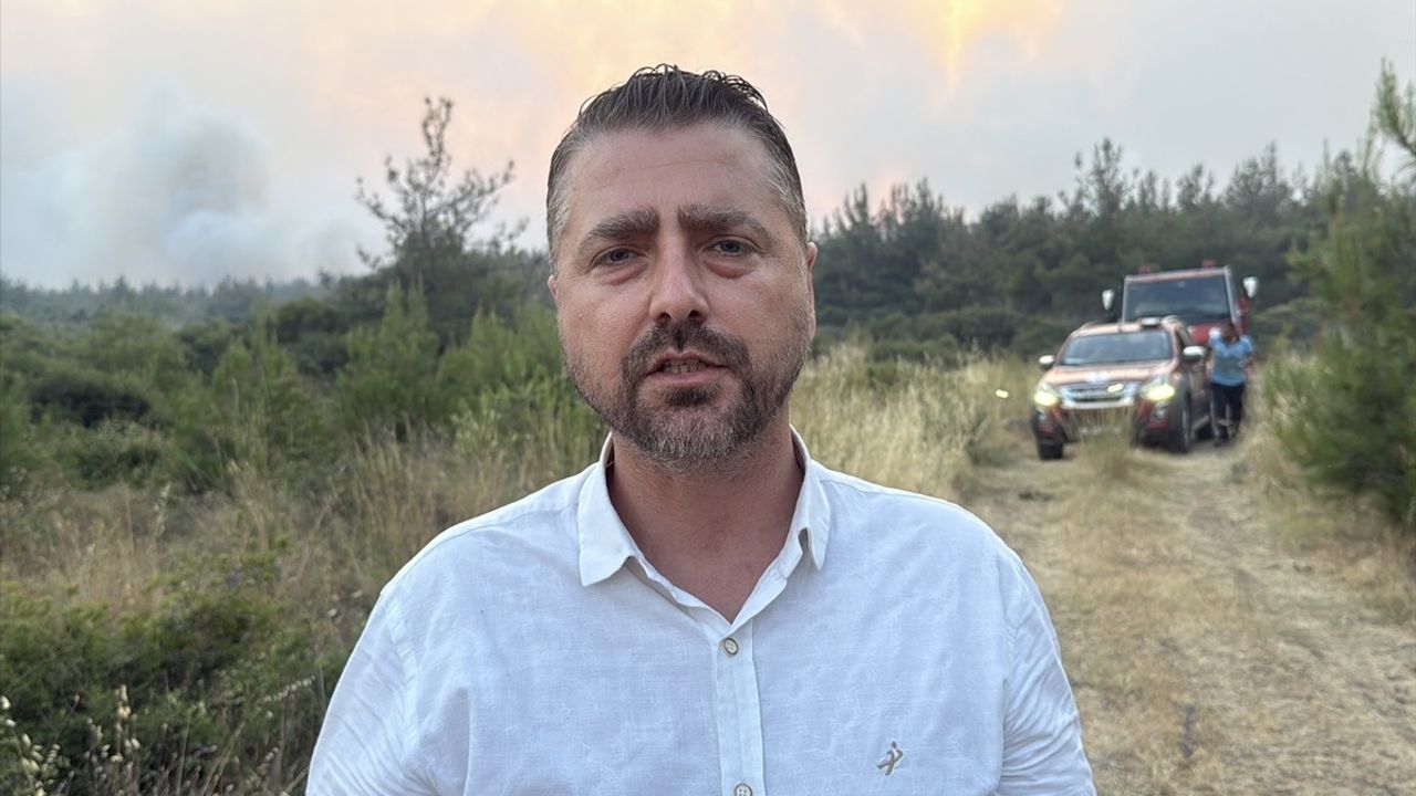 Tekirdağ'da Büyüyen Anız Yangını Ormana Sıçradı