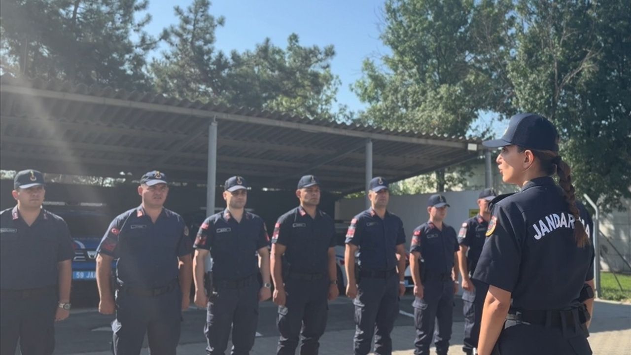 Tekirdağ'ın İlk Kadın Jandarma Komutanı Göreve Başladı