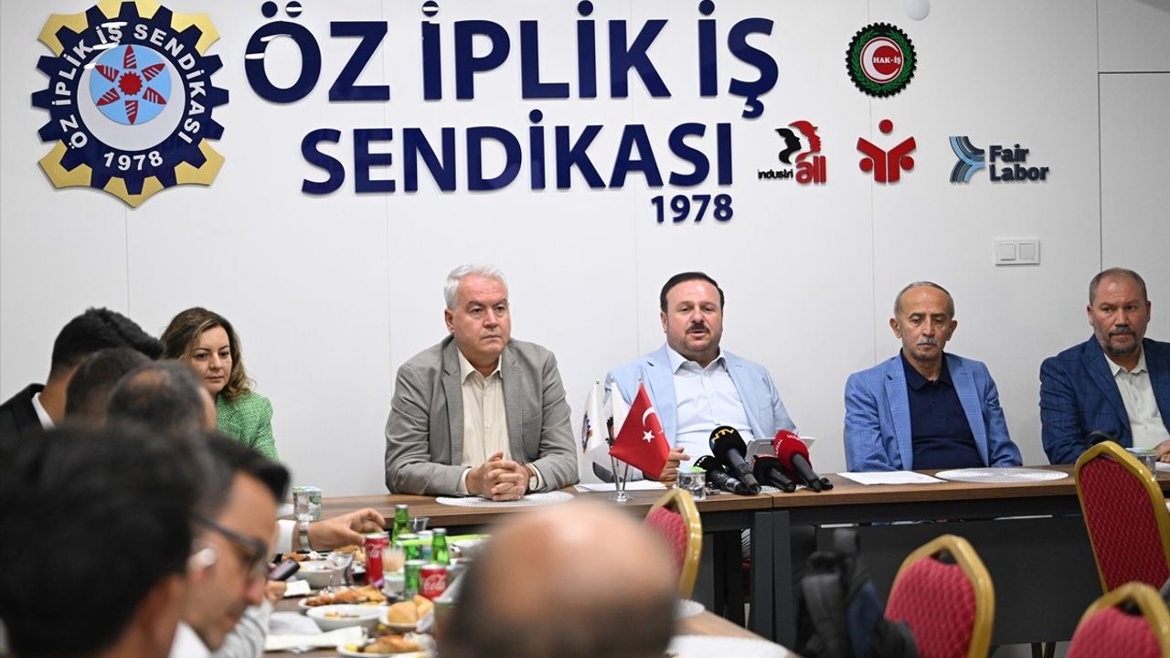 Tekstil Sektöründe Kriz Uyarısı: Rafi Ay'dan Önemli Açıklamalar