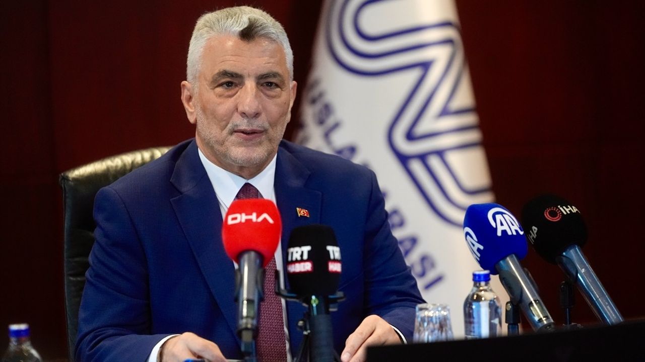 Ticaret Bakanı Bolat'tan Uluslararası Nakliyeciler Derneği Ziyareti