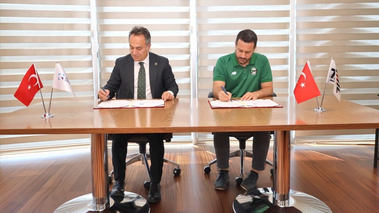 TOGÜ ve TÜİK Arasında Akademik İşbirliği Protokolü İmzalandı