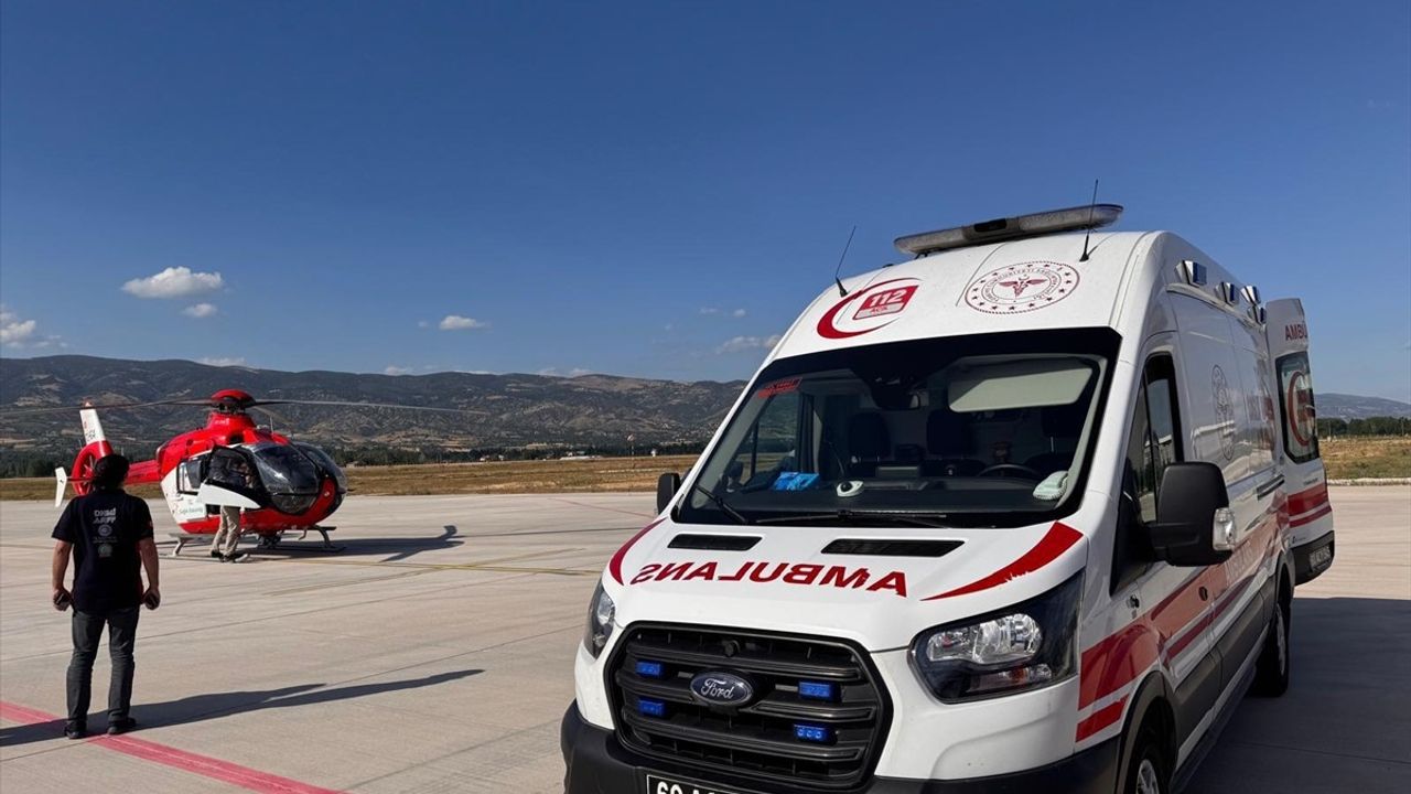 Tokat'ta Kaza Geçiren Çocuk İçin Ambulans Helikopter Havalandı